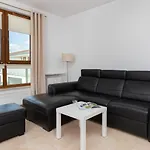 Daire Beautiful Czarnieckiego With Balcony By Renters *