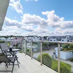 Beautiful Czarnieckiego With Balcony By Renters Daire Gdynia