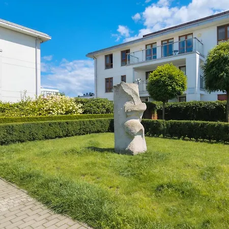 Daire Beautiful Czarnieckiego With Balcony By Renters *