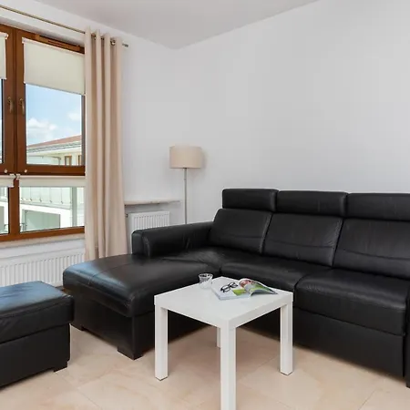 Daire Beautiful Czarnieckiego With Balcony By Renters *