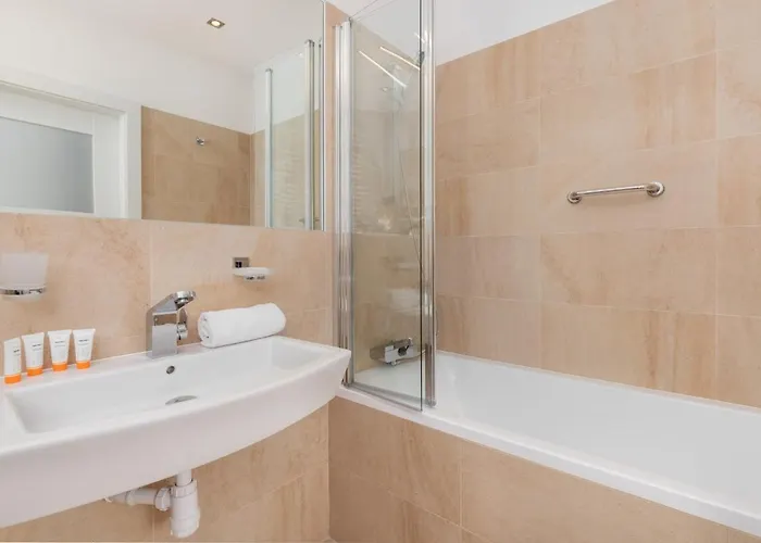 Beautiful Czarnieckiego With Balcony By Renters Lejlighed *